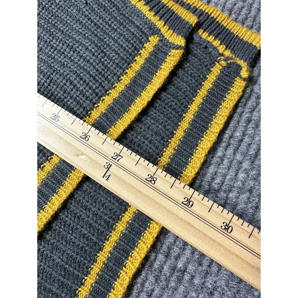 Harry Potter‎ Sweater Hoodie Size 1 Gray Yellow Hufflepuff Knit Pullover